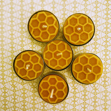Charger l&#39;image dans la galerie, Candy Light - 6 bougies chauffe-plat en cire d&#39;abeille par Frank Wrap